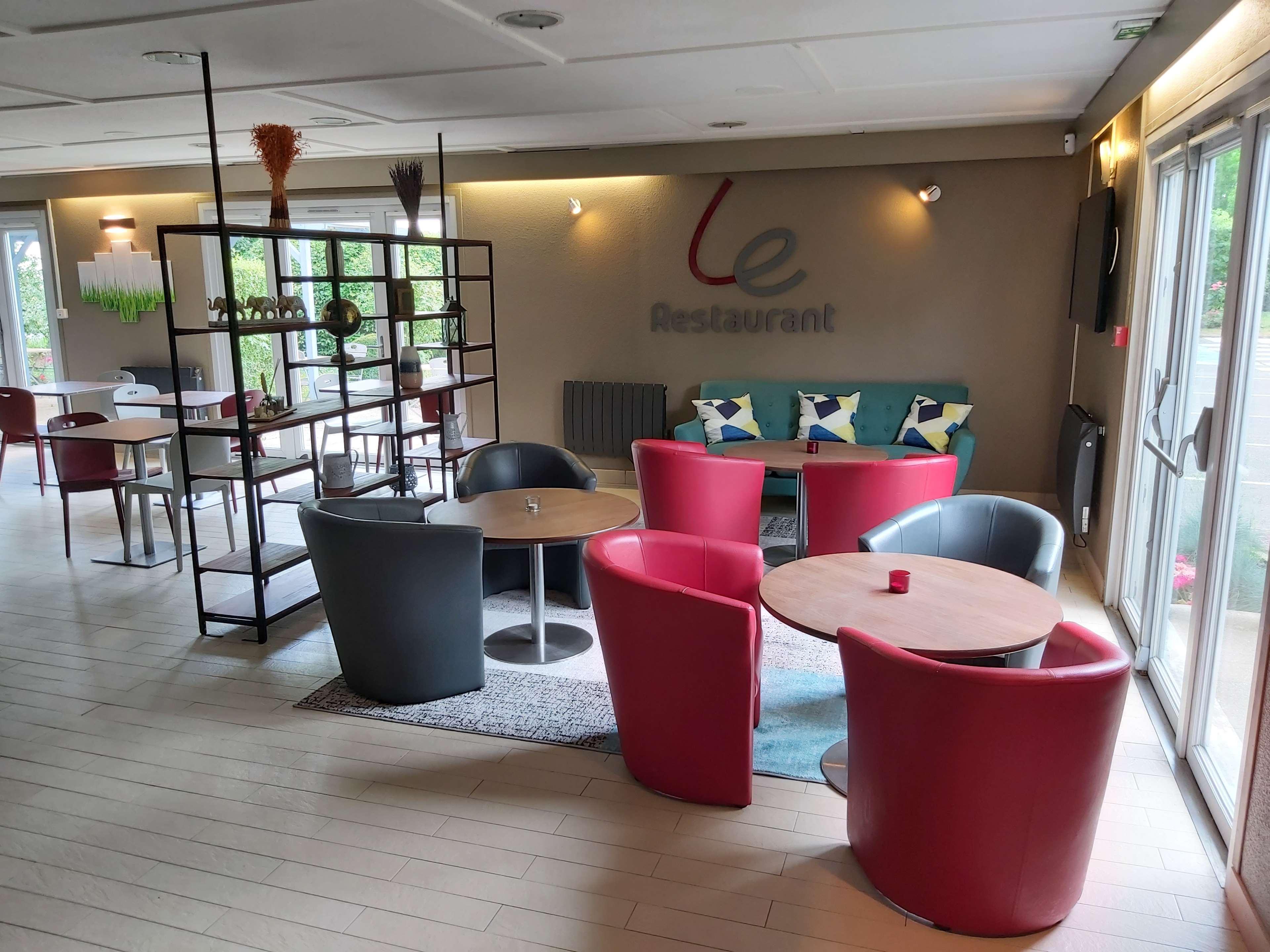 Campanile Versailles Buc Hotel 3*