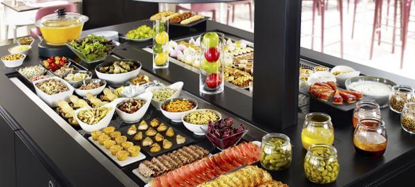 Hotel Campanile Versailles Buc 3*
