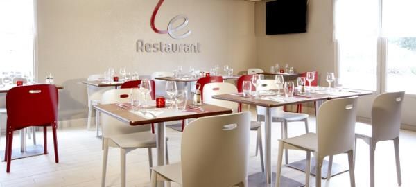 Campanile Versailles Buc Hotel