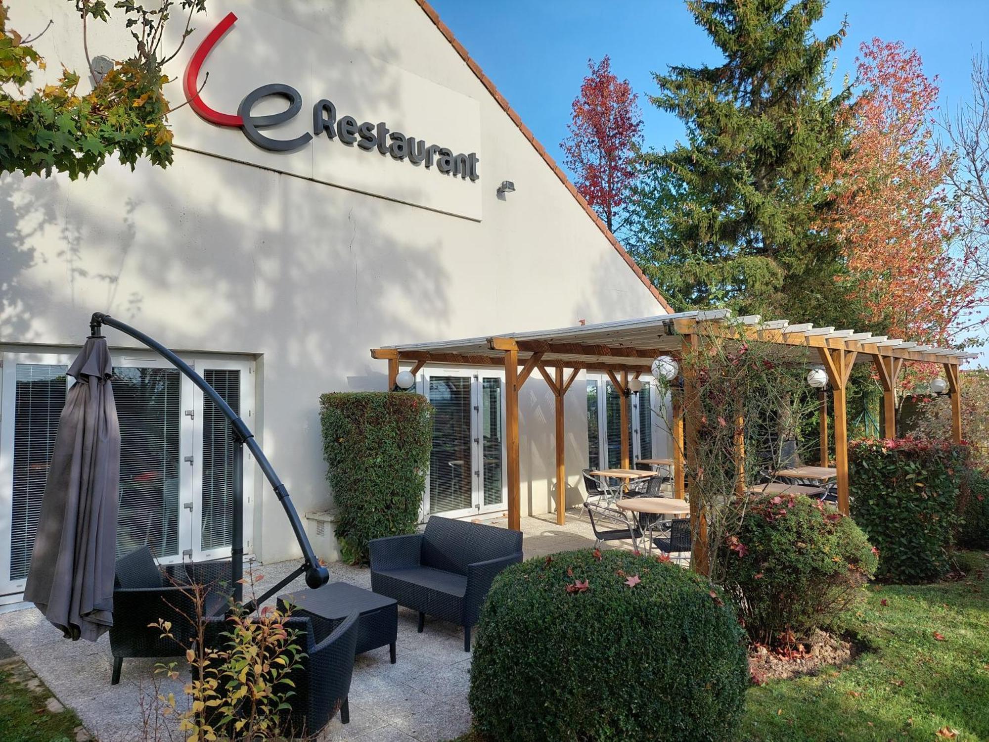 Hotel Campanile Versailles Buc